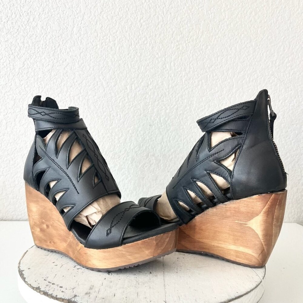 NEW Lane Boots BECCA Womens Black Wedges 8.5 Western Sandals Cowgirl Leather